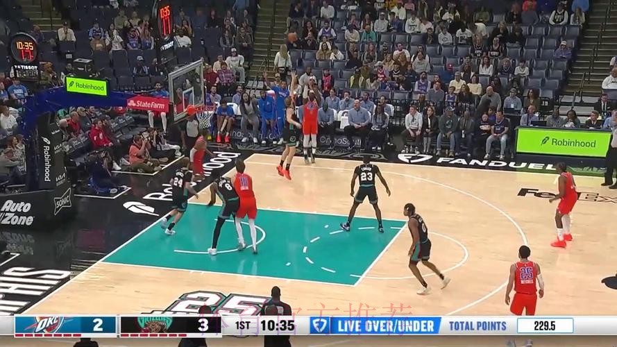 杰伦威26分 雷霆一分险胜灰熊